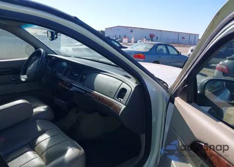 2010 Mercury Grand Marquis Ls (Fleet Only) из США, поврежденный, VIN 2MEBM7FV9AX615320